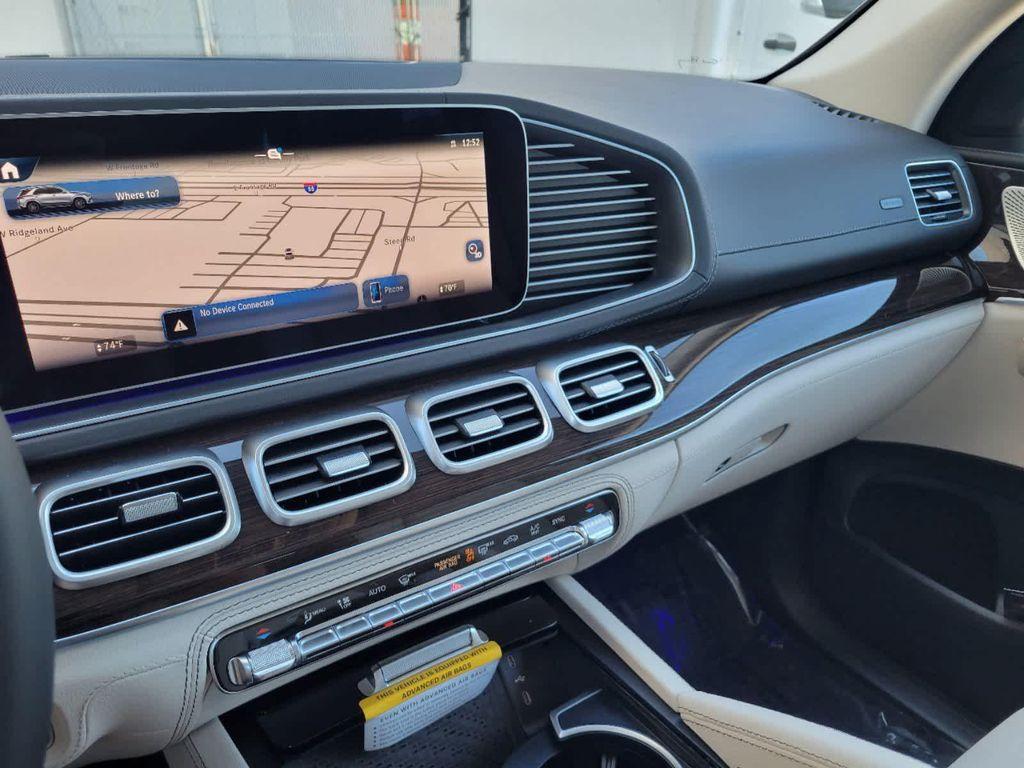 new 2025 Mercedes-Benz GLE 450 car, priced at $85,860