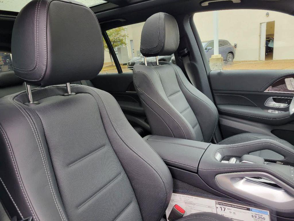 new 2025 Mercedes-Benz GLE 580 car, priced at $96,650