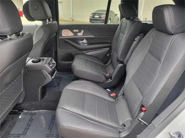 new 2025 Mercedes-Benz GLS 580 car, priced at $124,490