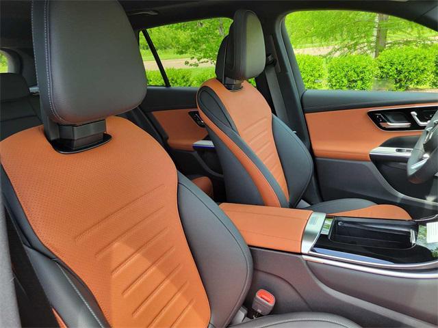 new 2025 Mercedes-Benz GLC 350e car, priced at $70,670
