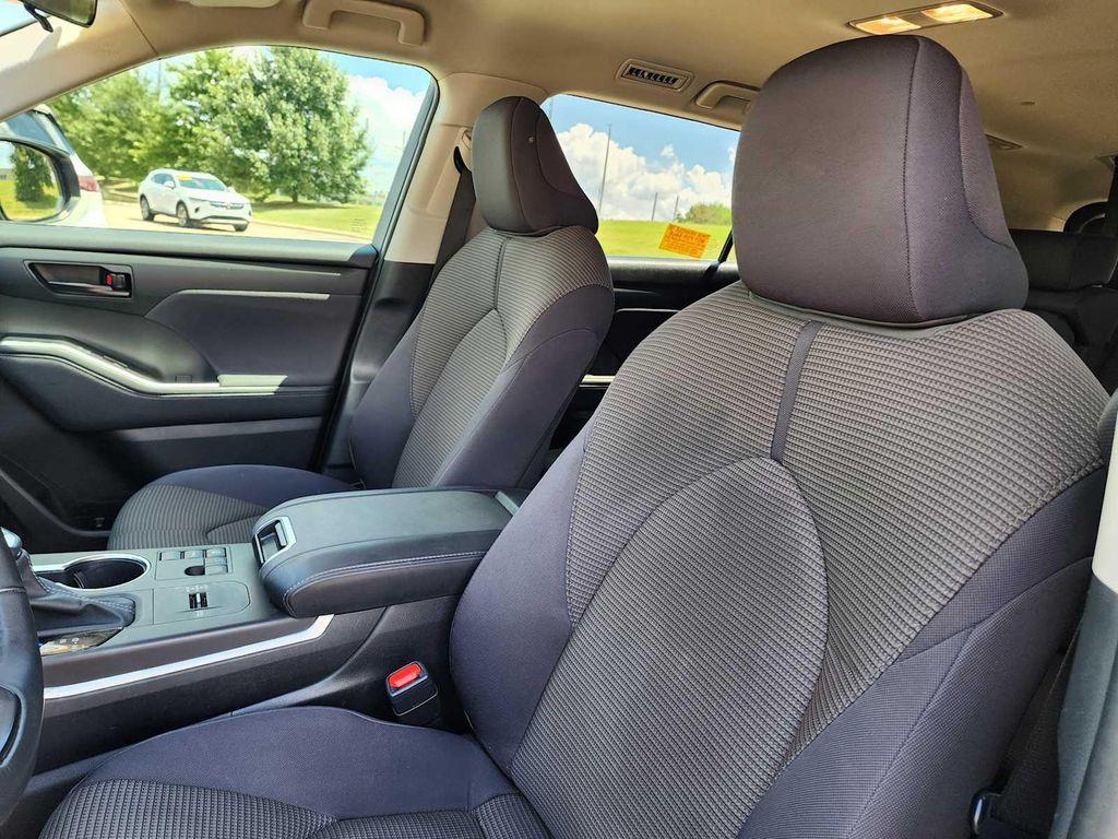 used 2023 Toyota Highlander car, priced at $34,300