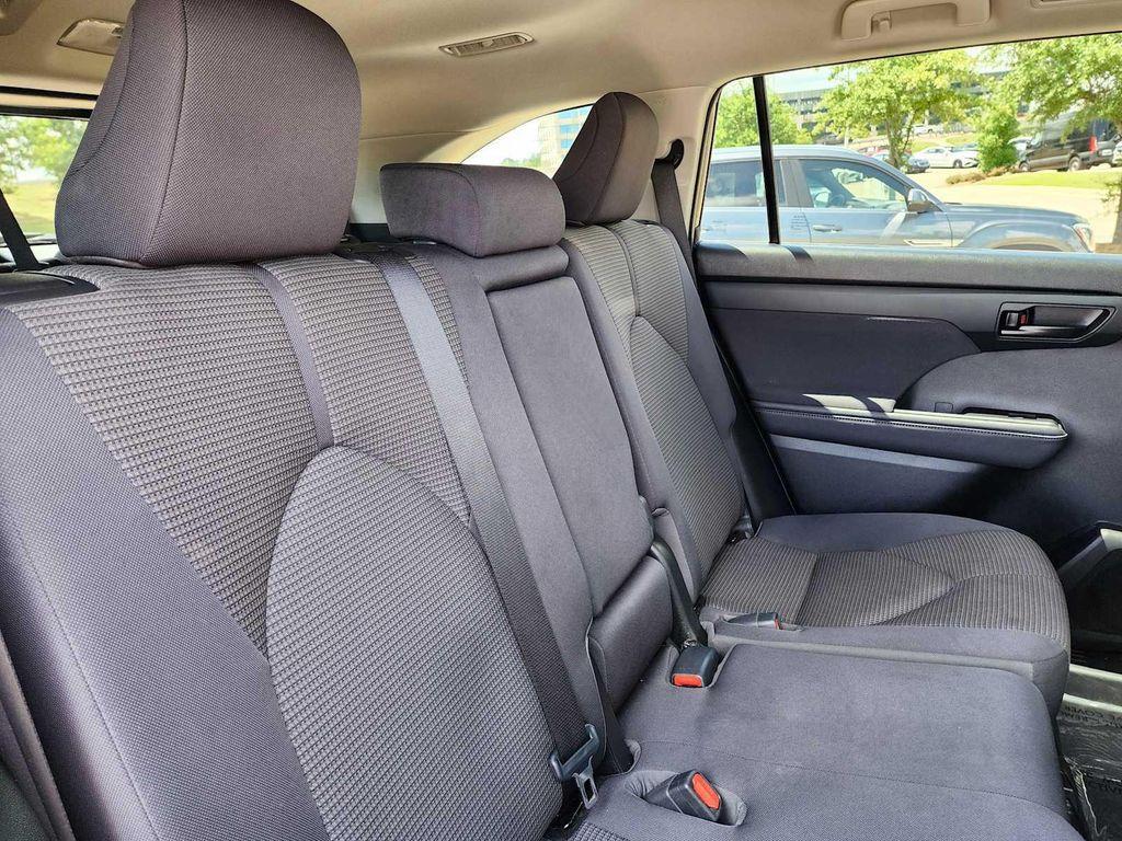 used 2023 Toyota Highlander car, priced at $34,300