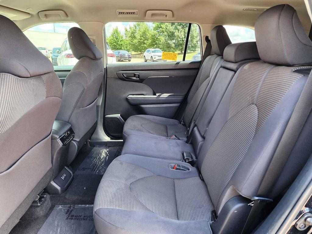 used 2023 Toyota Highlander car, priced at $34,300