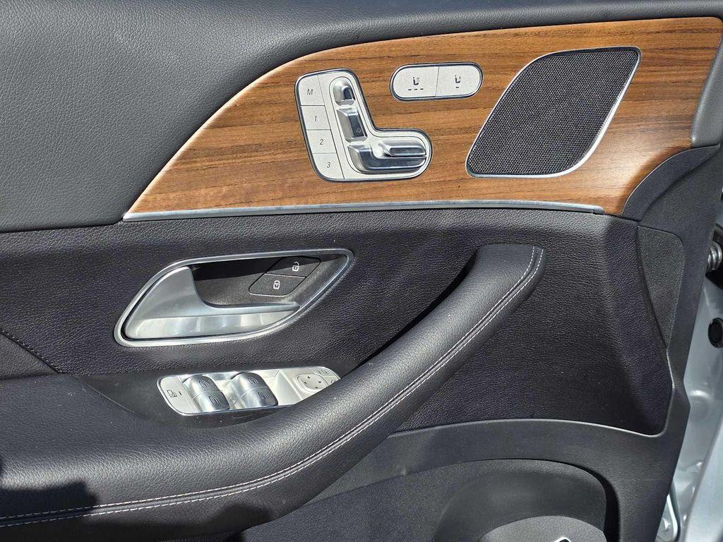 used 2025 Mercedes-Benz GLE 450 car, priced at $67,795