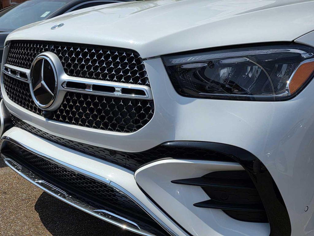 new 2026 Mercedes-Benz GLE 450 car, priced at $88,925