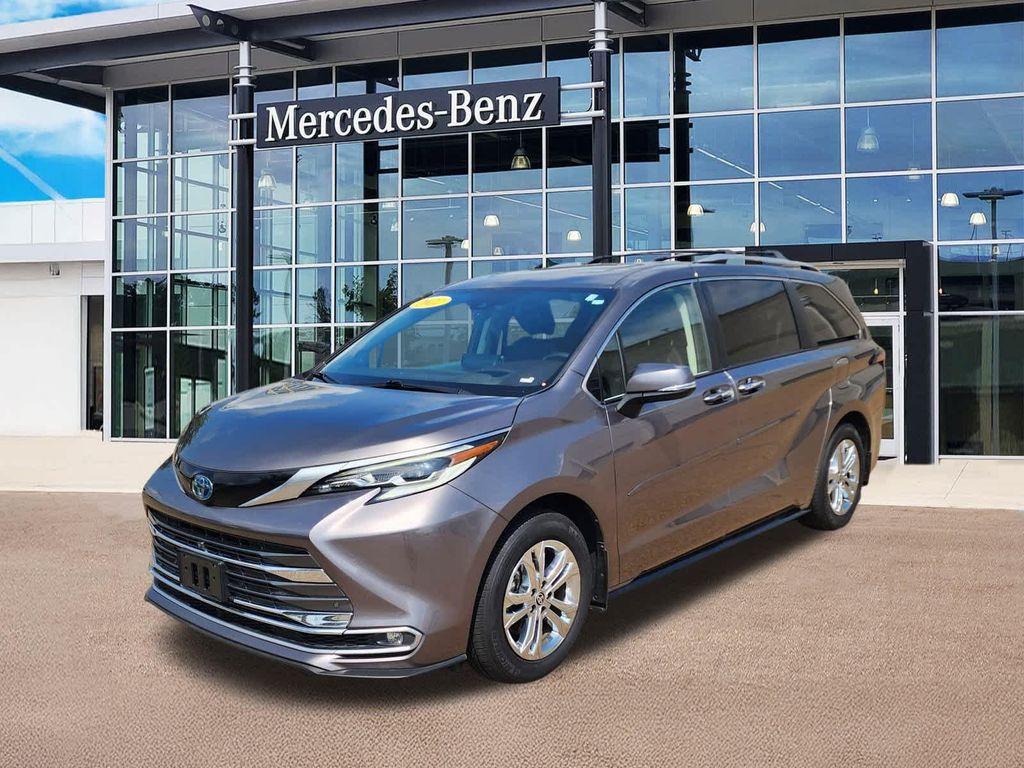 used 2022 Toyota Sienna car, priced at $45,067