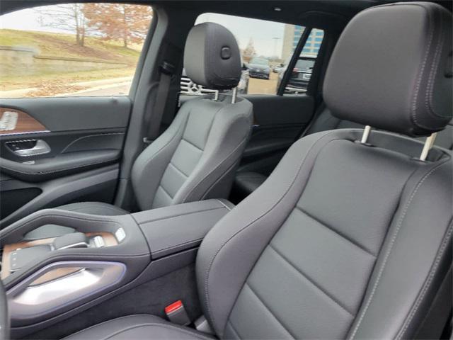 new 2025 Mercedes-Benz GLS 450 car, priced at $96,495