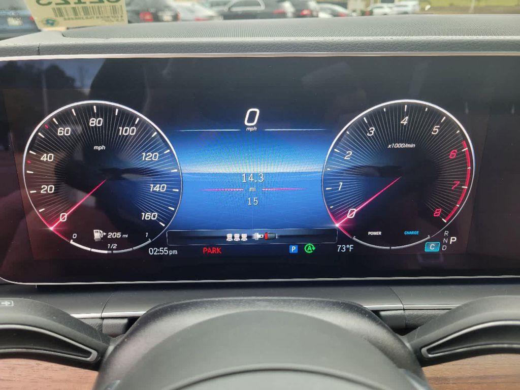 new 2025 Mercedes-Benz GLE 450 car, priced at $77,925