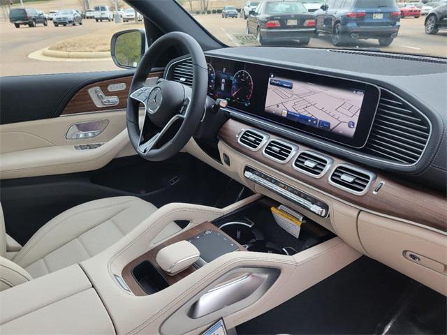 new 2025 Mercedes-Benz GLE 450 car, priced at $77,925