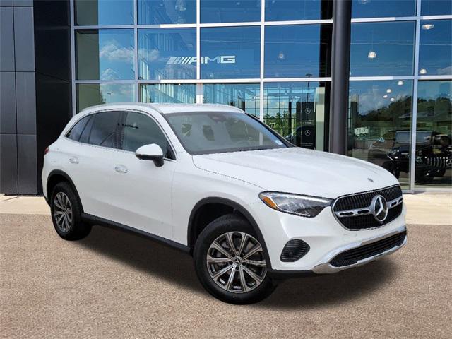new 2025 Mercedes-Benz GLC 300 car, priced at $52,435