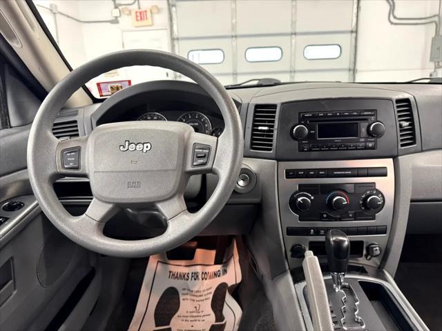 used 2007 Jeep Grand Cherokee car, priced at $4,495