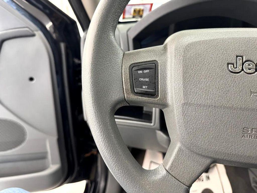 used 2007 Jeep Grand Cherokee car, priced at $5,495