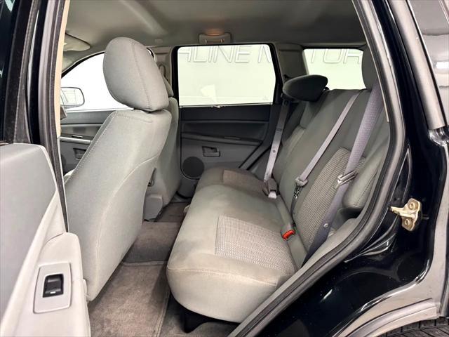 used 2007 Jeep Grand Cherokee car, priced at $4,495