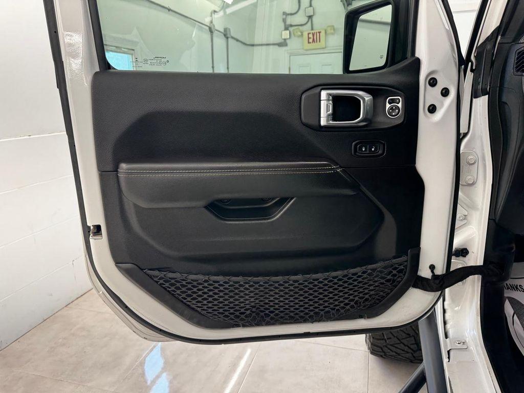 used 2022 Jeep Gladiator car, priced at $32,995