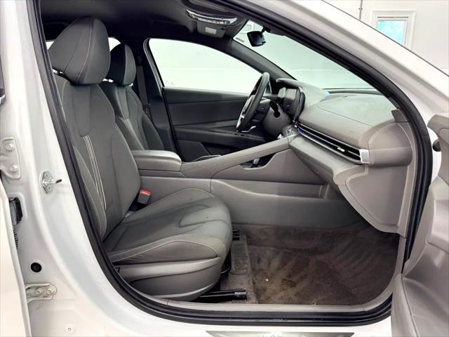 used 2024 Hyundai Elantra car