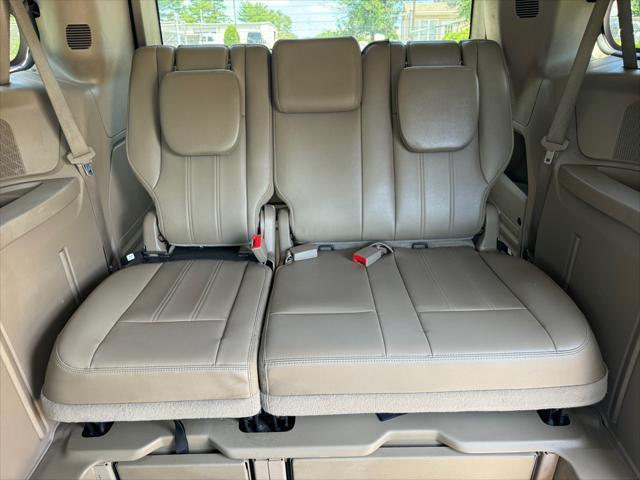 used 2015 Chrysler Town & Country car, priced at $12,995