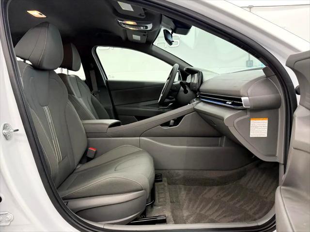 used 2024 Hyundai ELANTRA HEV car, priced at $23,995