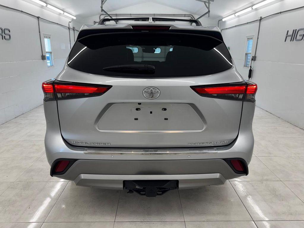 used 2022 Toyota Highlander car, priced at $38,995