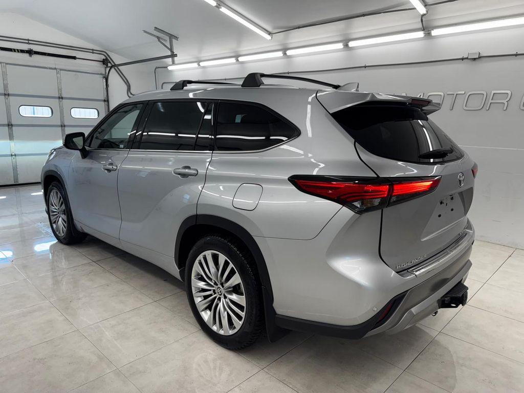used 2022 Toyota Highlander car, priced at $38,995