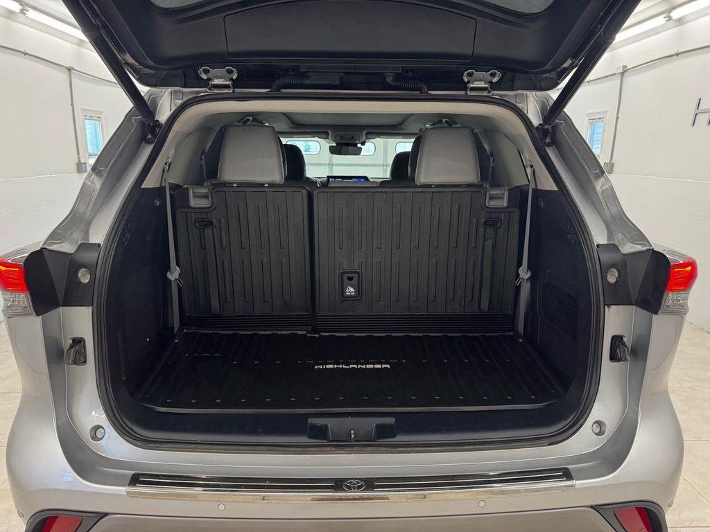 used 2022 Toyota Highlander car, priced at $38,995