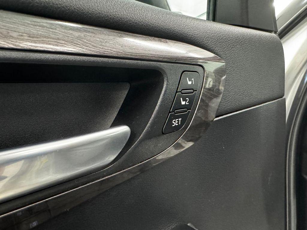 used 2022 Toyota Highlander car, priced at $38,995