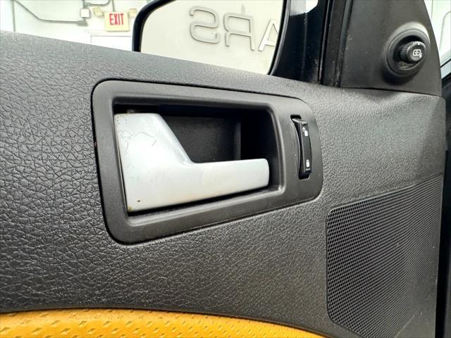 used 2007 Ford Mustang car
