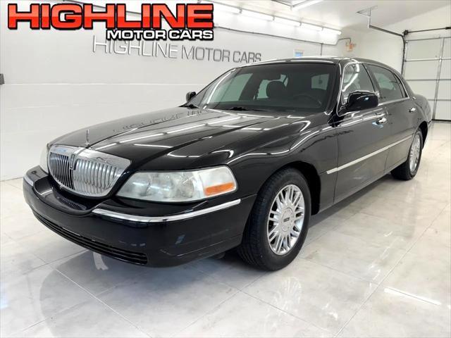 used 2006 Lincoln Town Car car, priced at $7,995
