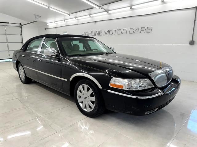 used 2007 Lincoln Town Car car, priced at $7,995