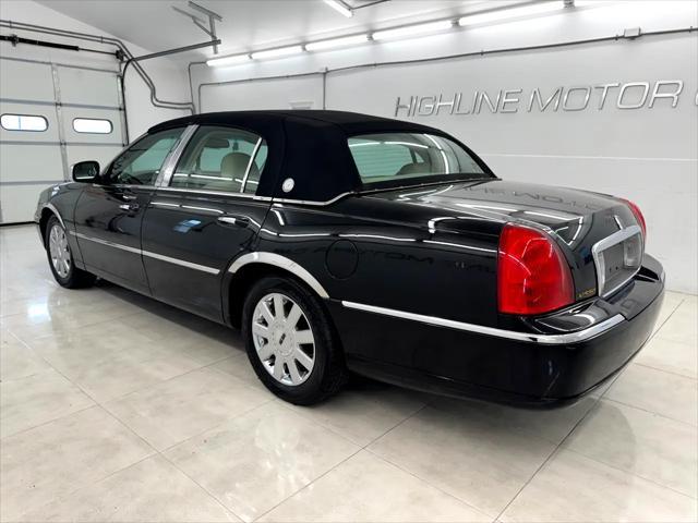 used 2007 Lincoln Town Car car, priced at $7,995