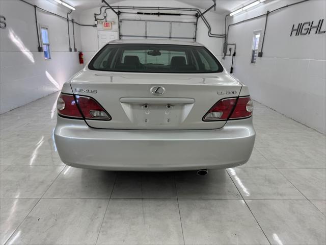 used 2002 Lexus ES 300 car, priced at $7,995