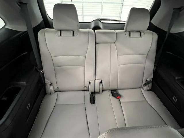 used 2021 Honda Pilot car, priced at $27,995