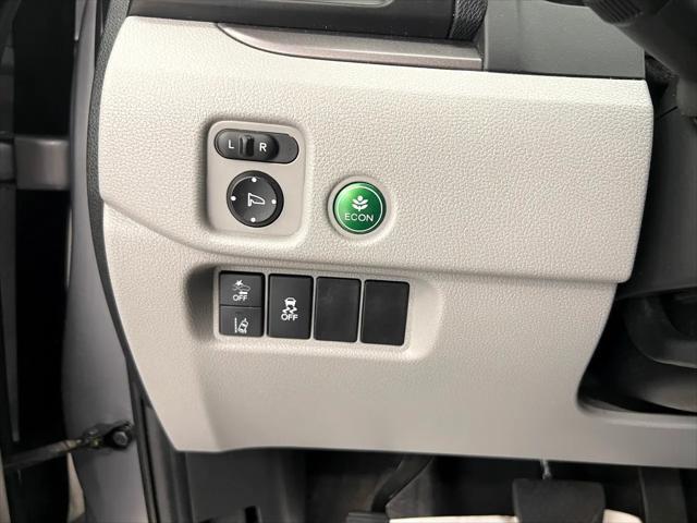 used 2021 Honda Pilot car, priced at $27,995