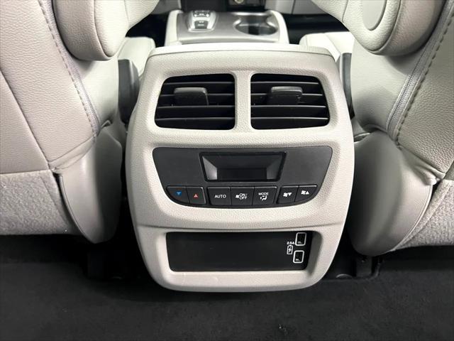 used 2021 Honda Pilot car, priced at $27,995