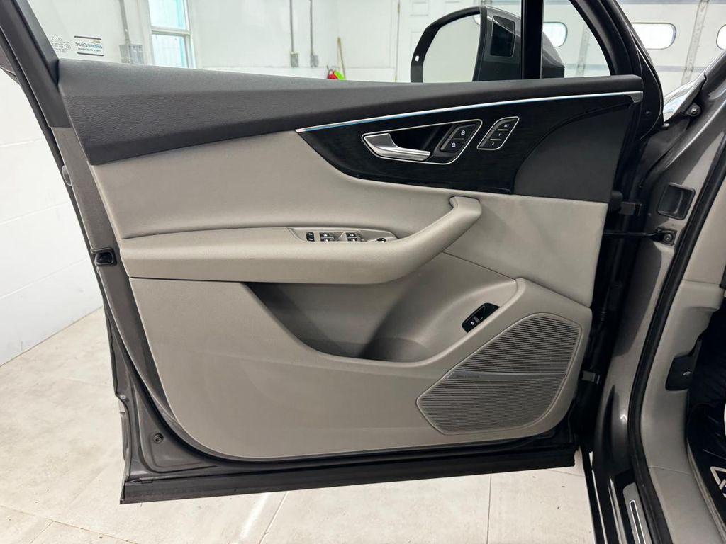 used 2022 Audi Q7 car, priced at $27,995