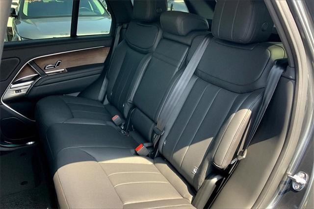 new 2025 Land Rover Range Rover car, priced at $139,380