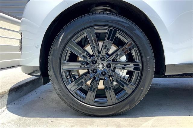 new 2025 Land Rover Range Rover car, priced at $137,430