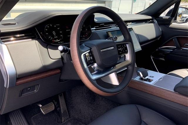 new 2025 Land Rover Range Rover car, priced at $123,360