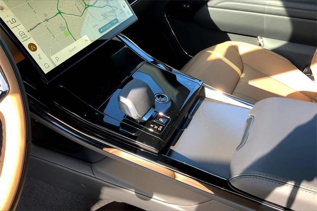new 2025 Land Rover Range Rover Sport car, priced at $101,735