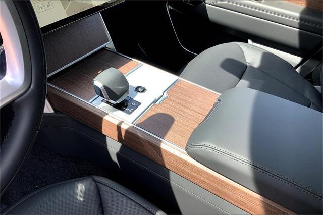 new 2025 Land Rover Range Rover car, priced at $129,929