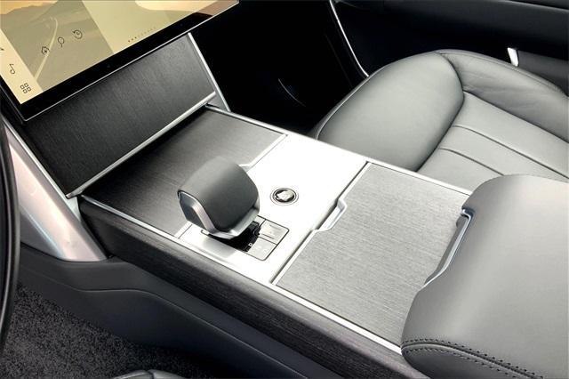 new 2025 Land Rover Range Rover car, priced at $127,130