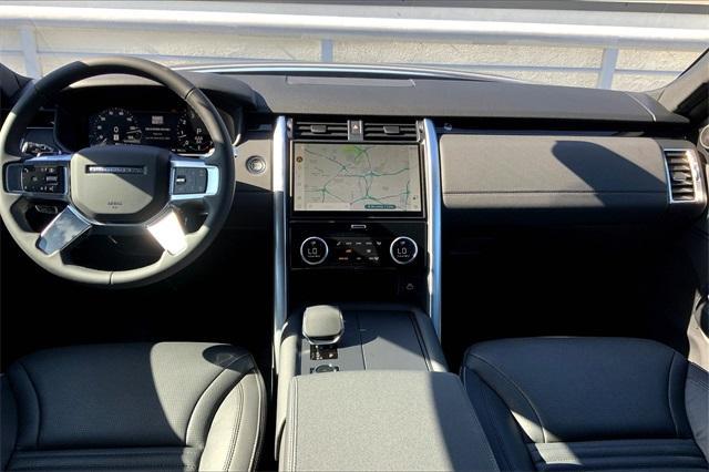 new 2025 Land Rover Discovery car, priced at $64,718