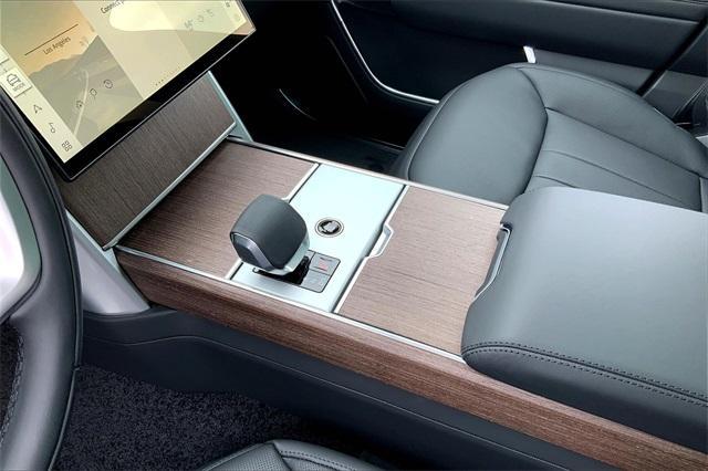 new 2025 Land Rover Range Rover car, priced at $146,460