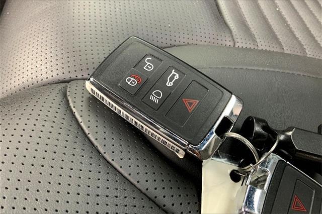 used 2023 Land Rover Discovery car, priced at $57,600