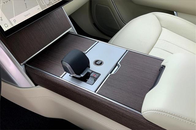 new 2025 Land Rover Range Rover car, priced at $151,330