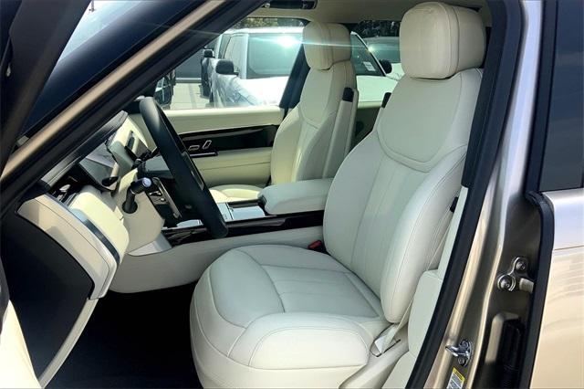 new 2025 Land Rover Range Rover car, priced at $131,630
