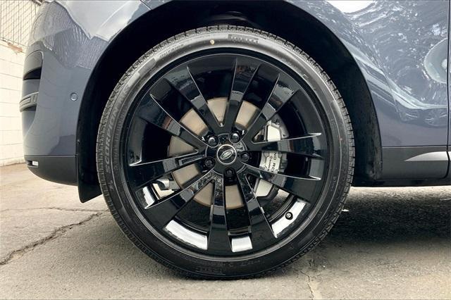 new 2025 Land Rover Range Rover Sport car, priced at $91,765
