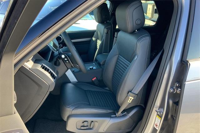 new 2025 Land Rover Discovery car, priced at $75,168