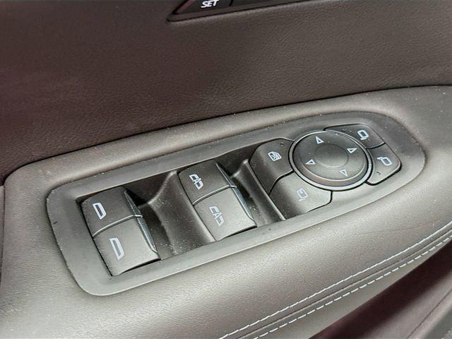 used 2024 Cadillac XT6 car, priced at $49,788