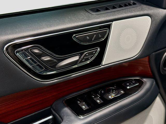 used 2022 Lincoln Navigator car, priced at $49,990
