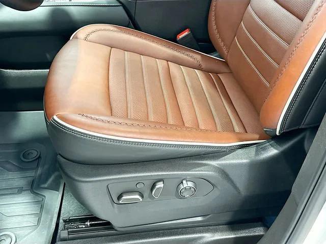 used 2024 GMC Yukon car, priced at $73,880